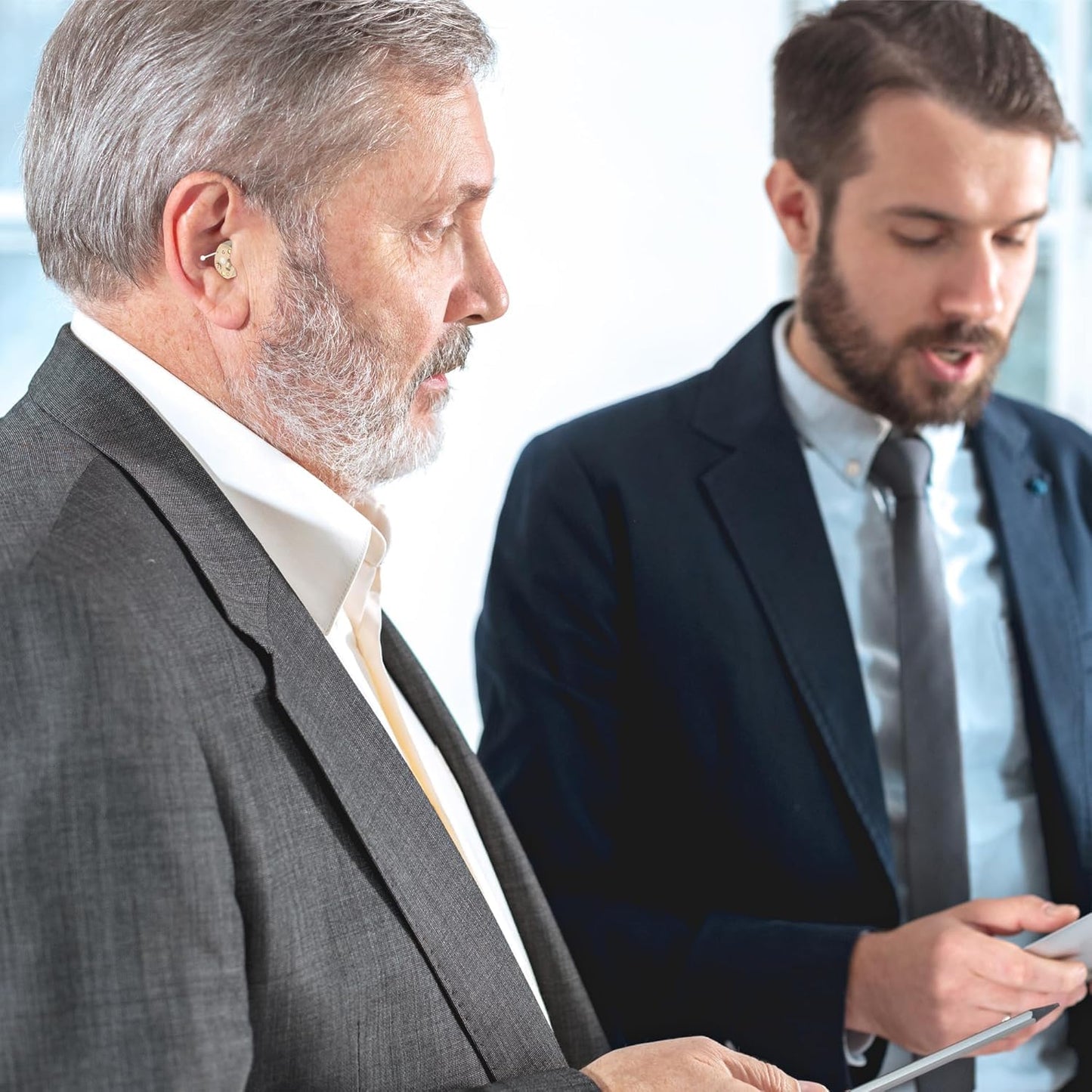 Digital Rechargeable Hearing Amplifiers with Charging Case, Invisible Hearing Amplifiers for Seniors, Long-Lasting Battery, Easy to Use (Beige)